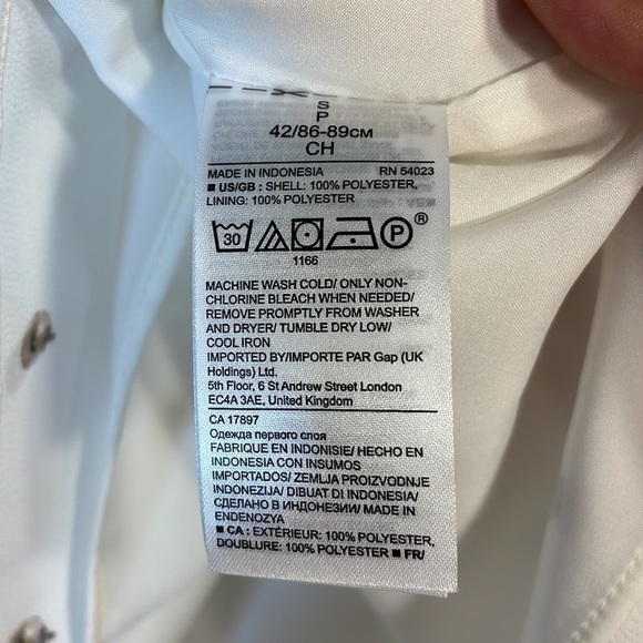 NWT. Banana Republic Small Pearl Print Bell Sleeve Blouse. - Picture 9 of 13